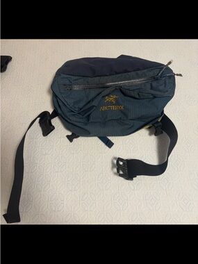 Arc'teryx Navy Waist Lumbar Pack